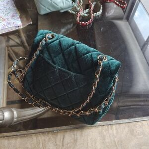 Elegant Green Quilted Chain Bag